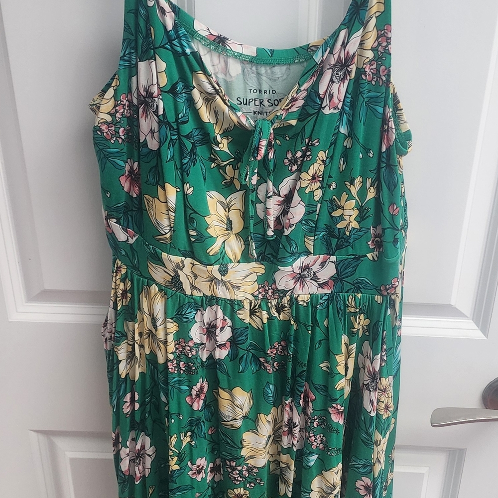Torrid Green and Cream Midi Dress